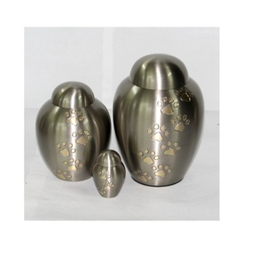 Urna Funeraria Dometop de Metal con Acabado en Peltre/Plata para Mascotas Adultas, Diseño Personalizable Estilo Americano con Patas Doradas, Segura para Cenizas - Product Image 3