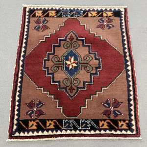 Vintage Turkish Small Rug 2.3x2.7 ft, <b>Red</b> <b>Wool</b> Rug - Product Image 1