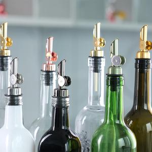 Rifornito in acciaio inox liscio Pour vino liquore olio e miele bottiglia versatore con colori oro tappi di bottiglia di olio aggiornato chiusure - Product Image 1