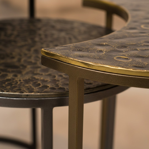 Ensemble de tables d'appoint gigognes multifonctionnelles de luxe en fer et aluminium pour salon, chambre, canapé, café, hôtel – Vente en gros pour acheteurs professionnels - Product Image 4