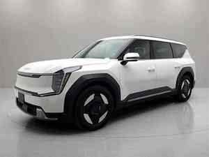 Usado 2024 EV9 Wind AWD Asientos de Cuero Volante a la Izquierda Cámara Trasera Excelente Estado Sin Accidentes - Product Image 6