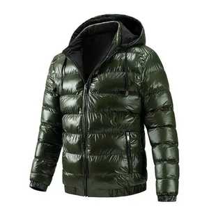 Listo Stock Down Coat Hombres Bright Face Trend Con capucha Corto Grueso Invierno Bomber Shiny Puffer Chaqueta de los hombres - Product Image 1