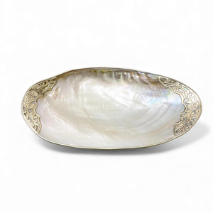 Assiette de luxe en nacre pour la décoration de table et la restauration, provenant du Vietnam - Product Image 1