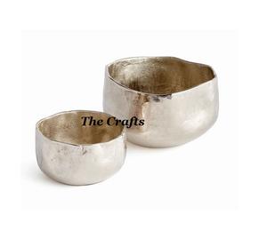 Ensemble de deux tailles différentes de bols à chocolat en métal couleur or Vaisselle de cuisine de la plus haute qualité Bol de service alimentaire - Product Image 1