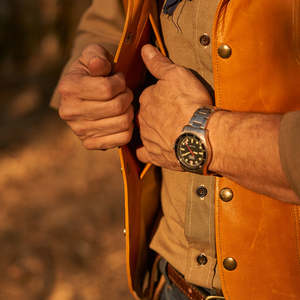 Nuevo Chaleco de cuero de calidad fina impreso personalizado con logotipo profesional Servicios OEM Precio razonable Último estilo Cuero cómodo Ve - Product Image 5