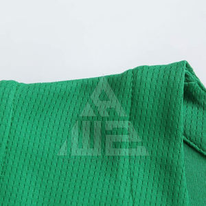 Conjuntos de Uniformes de Baloncesto Cómodos y Transpirables Hechos de Poliéster Ligero con Diseño Personalizable y Durabilidad Prolongada - Product Image 6