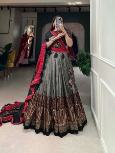 Colección de mujeres EE. UU. Boda Damas DE HONOR Recepción Sangeet Party Wear Indian Lehenga Choli Impresionante Indian Pakistani en 2025 - Product Image 3