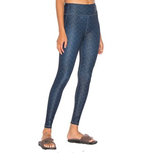 Leggings pour femmes en tissu tricoté, séchage rapide, respirant, de haute qualité, parfaits pour la salle de sport, le yoga et le port quotidien - Product Image 5