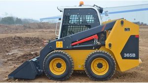 Chargeur de roue de direction de dérapage avec les composants de boîte de vitesse de pompe de roulement de moteur de noyau - Product Image 4