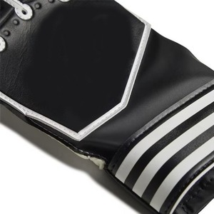 Gants de gardien de but de football noir personnalisés professionnels sur mesure équipement de protection en Latex pour tous les entraînements sportifs en cuir véritable - Product Image 3