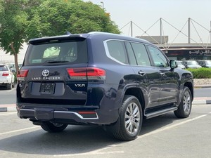 Premium Pre-Owned 2022 Toyota LandCruiser LC-300 VXR GCC SUV 4WD 5dr Model Year Used RHD/LHD left Right-Hand Drive Vehicle - Product Image 6