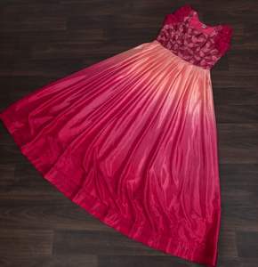 พรีเมี่ยมออกแบบคอลเลกชันเสื้อคลุมสำเร็จรูปเย็บเต็มรูปแบบ FLAIR ชุดที่สวยงามหลากสี - Product Image 6