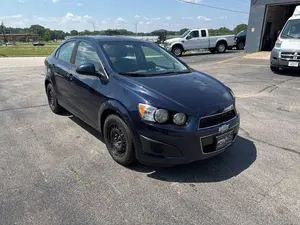 Usado 2015 Chevrolet Sonic LS - Product Image 5