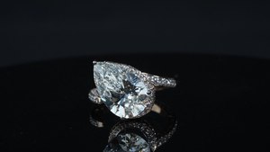 Premium 5.00ct Lab Grown Diamond Ring Pear Cut VS1 Clarity E F Color IGI SGL Certified Gold Rose Gold Silver Jewelry Venta al por mayor - Product Image 2