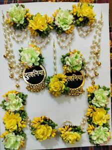 Conjunto de joyería floral nupcial rosa y amarillo indio étnico con accesorios Dulhaniya Mehendi conjunto de flores artificiales de diseño personalizado - Product Image 5