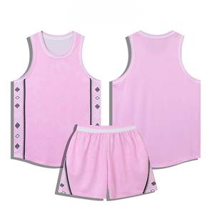 Camiseta de baloncesto personalizable de poliéster 100% transpirable impresa disponible en diferentes tamaños y colores para uso deportivo - Product Image 2