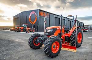 Tracteur niveleuse à roues classique Neilo Equipment 70HP à montage central 4 roues motrices avec composants principaux ROP : pompe, moteur, boîte de vitesses - Product Image 4