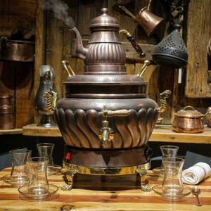 Samovar Eléctrico de Cobre Hecho a Mano Shark Anatolia de 22L con Tetera, Termostato de 2500W, Acabado Oxidado Vintage, Preparador de Té Turco - Product Image 2