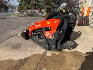 LIVRAISON GRATUITE Kubota SCL 1000 Mini chargeuse compacte homologuée EPA CE, Cylindre hydraulique Eaton, Moteur principal, Pompe, Boîte de vitesses, Engrenage, PLC - Product Image 4