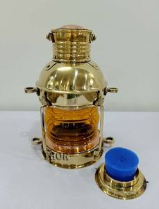 Linterna de vela colgante de bronce y latón Linterna decorativa dorada con vidrio para uso doméstico Centro de mesa o decoración de pared - Product Image 2