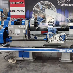 Tour à poulie à cône robuste de 5.6 pieds Tour à métaux à entraînement par courroie de 52 mm pour les applications en atelier - Product Image 6