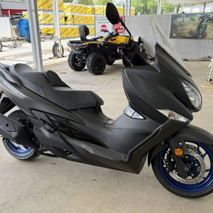 2025 Suzuk_i Burgman 200 - Product Image 1