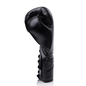 Gants de boxe de sparring 12oz 18oz, meilleure qualité, cuir véritable, professionnels, personnalisés, Flyingkick Enterprises - Product Image 3