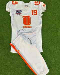 Uniformes de fútbol americano por sublimación de estilo personalizado OEM, uniforme transpirable de secado rápido totalmente personalizado hecho en Pakistán - Product Image 3