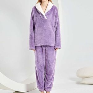 เซ็ตชุดนอนสตรีแบบกำหนดเองชุดนอนชุดชั้นในผ้าไหม100% ความร้อน2026คู่สำหรับฤดูใบไม้ร่วงและฤดูหนาว - Product Image 4