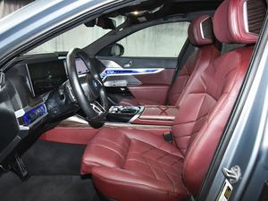 BMW i7 xDrive60 AWD 2023 d'occasion, incroyablement parfait, faible kilométrage, en stock, proposé à un prix incroyable, à ne pas manquer - Product Image 4