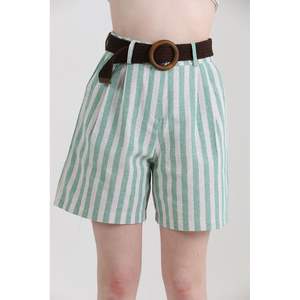 Shorts de Lino para Mujer Topshow, Diseño a Rayas Esmeralda con Cinturón, Producto al por Mayor - Product Image 2