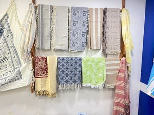 Matériau Viscose Fouta Pareo Châle Personnalisable Traditionnel Écharpe D'été Style Européen Américain Respectueux De La Peau Divers Modèles - Product Image 5