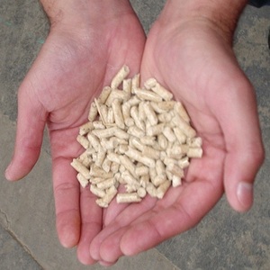 Granulés de bois de biomasse de qualité supérieure Valeur thermique élevée Taille constante Forme de briquette à faible production de cendres pour usage résidentiel et industriel - Product Image 4