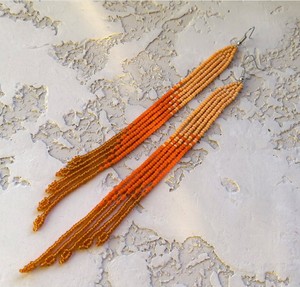 ต่างหูสีส้มต่างหูลูกปัดแบบไล่ระดับสีประดับด้วยพู่ที่มีความยาวเป็นพิเศษตุ้มหูแบบห้อยที่ไหล่ต่างหูแบบห้อย - Product Image 1