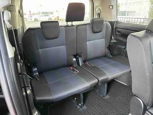 Noah Wagon 2016 d'occasion en bon état, moteur turbo, transmission automatique, régulateur de vitesse adaptatif, pneus R19, sièges en cuir, toit panoramique en alliage d'aluminium - Product Image 6