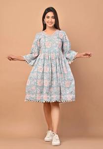 Fait à la main indien 100% coton imprimé fleuri robe élégante longue tenue de fête pour l'été femme mode taille naturelle cadeau de mariée - Product Image 5