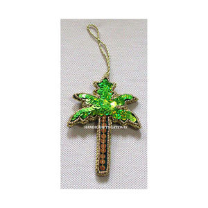 Hermoso adorno de árbol colgante de Navidad hecho a mano forma de árbol Zari bordado trabajo Color verde para decoración del hogar y regalo - Product Image 1