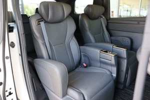 OFERTA Vehículo Usado 2023 4x4 Híbrido Z Top Importación Europea con Volante a la Izquierda/Derecha y Entrega Rápida Disponible - Product Image 2