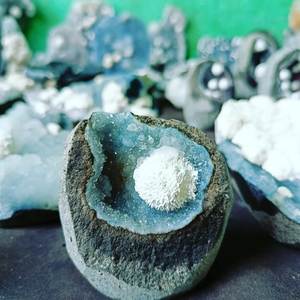 Ocanite Ball Geode Cluster Minéraux Premium Gemstone Décoration de la maison d'Inde - Product Image 1