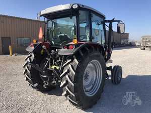 Tracteur utilitaire Massey Ferguson 4707 70 ch 2024 avec composants principaux Pompe et boîte de vitesses - Product Image 6