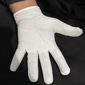 Guantes de golf de cuero Cabretta de alta calidad con logotipo personalizado Guantes de golf de cuero Cabretta duraderos de alta calidad con estilo a la venta - Product Image 5