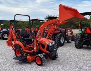 Chargeuse sur pneus compacte Kubota LA340, tracteur-pelleteuse 25 CV 4x4 diesel, machine agricole et de jardinage - Product Image 6