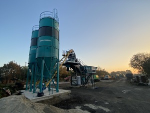 Eficiente eléctrico 30 M3/H Contenedor de construcción Planta dosificadora de hormigón 1 Vial Caja de cambios Cojinete Motor de núcleo Motor PLC incluido - Product Image 5