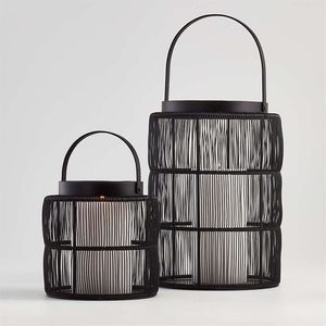 Farol de Hierro para Exteriores para Iluminación de Caminos de Jardín que Ofrece una Construcción Metálica Resistente y un Efecto de Luz Decorativo - Product Image 2