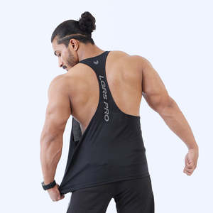 Camiseta sin mangas de gimnasio para hombre a precio de fábrica, camiseta sin mangas lisa en blanco con logotipo personalizado, Camiseta de punto transpirable de secado rápido hecha en Pakistán - Product Image 5