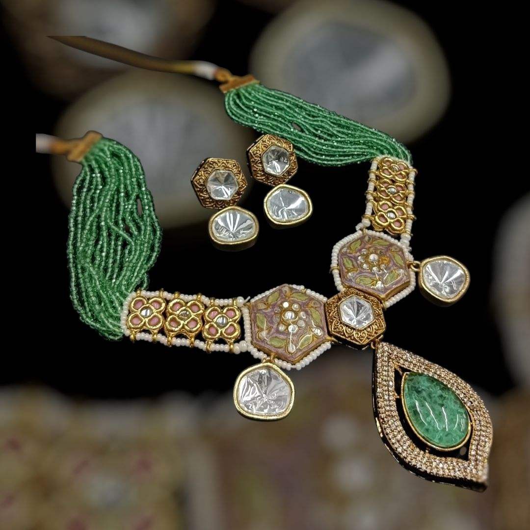 สีเขียวอ่อน