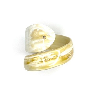 Bracelet manchette en corne de haute qualité, unisexe, incrusté de diamants, forme de lune, perle vintage, cadeau de mariage direct d'Inde - Product Image 2