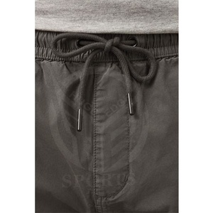 Service OEM Short de travail en tissu personnalisé pour hommes avec un design et des couleurs différents. - Product Image 4