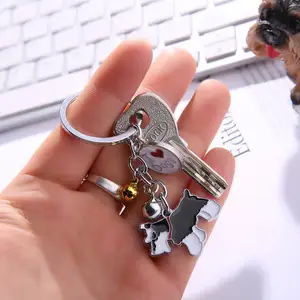 Moda Pet anıt özel anahtarlık metal anahtarlık kauçuk anahtarlık woodkeychain çan emaye anahtarlık kadın çantası aksesuarları