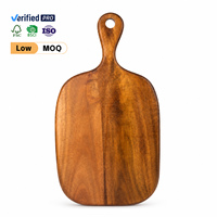 Planche à découper en bois d'acacia massif certifiée FSC BSCI avec poignée pour la préparation de la viande et des légumes en cuisine, faible MOQ